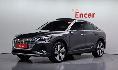 Audi e-tron · 2021 год