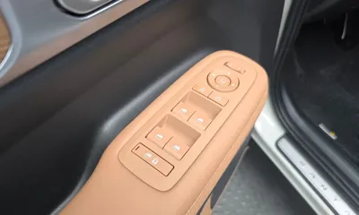 Hyundai Santafe 2025, 14857 км, за 22646.71 USD - фото 28