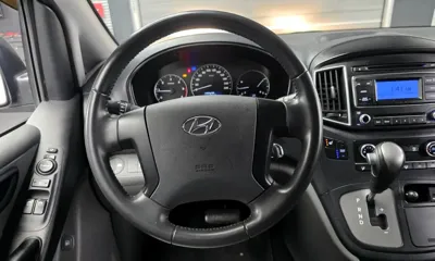 Hyundai Starex 2018, 73186 км, за 12025.11 USD - фото 13