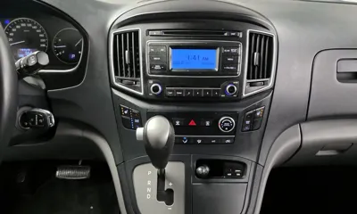 Hyundai Starex 2018, 73186 км, за 12025.11 USD - фото 17
