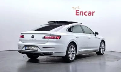 Volkswagen Arteon 2022, 84207 км, за 14769.59 USD