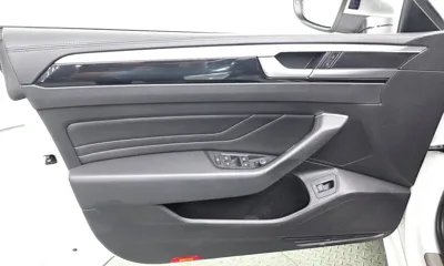 Volkswagen Arteon 2022, 84207 км, за 14637.02 USD - фото 24
