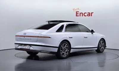 Hyundai Grandeur 2023, 52852 км, за 19627.15 USD - фото 2