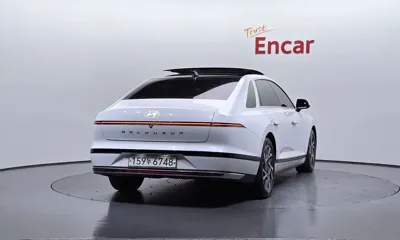 Hyundai Grandeur 2023, 52852 км, за 19627.15 USD - фото 4