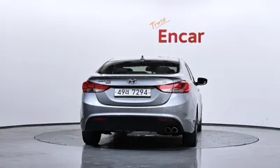 Hyundai Avante 2014, 125852 км, за 3516.31 USD