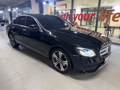 Mercedes-Benz E-Class 2018, 86277 км, за 13586.42 USD