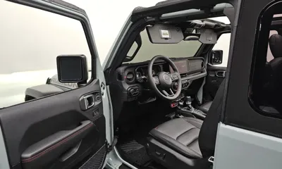 Jeep Wrangler 2024, 4912 км, за 43583.08 USD - фото 10