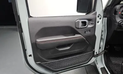 Jeep Wrangler 2024, 4912 км, за 43583.08 USD - фото 25