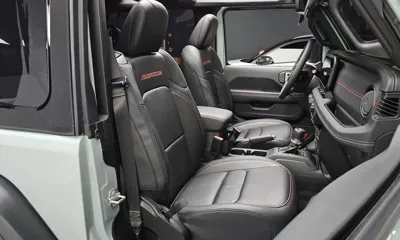 Jeep Wrangler 2024, 4912 км, за 43583.08 USD - фото 26