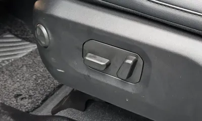 Jeep Wrangler 2024, 4912 км, за 43583.08 USD - фото 28