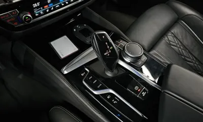BMW 5-Series 2021, 52072 км, за 26560.95 USD - фото 9