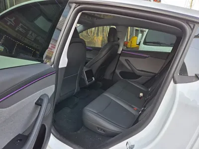 Tesla Model Y 2025, 4700 км, за 29448.73 USD - фото 6