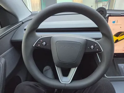 Tesla Model Y 2025, 4700 км, за 29448.73 USD - фото 10