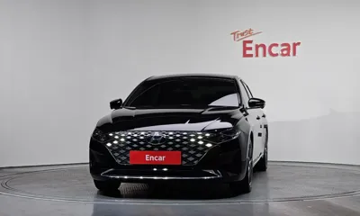 Hyundai Grandeur 2022, 119601 км, за 12547.07 USD
