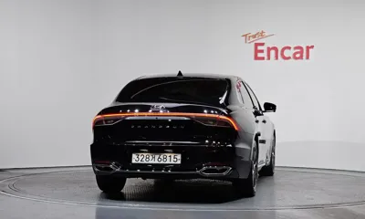 Hyundai Grandeur 2022, 119601 км, за 12547.07 USD