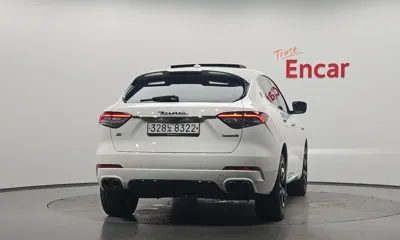 Maserati Levante 2018, 78455 км, за 19450.97 USD