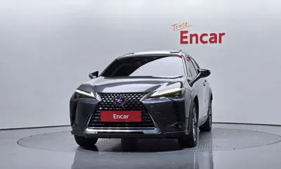 Lexus UX 2022, 64380 км, за 20154.69 USD