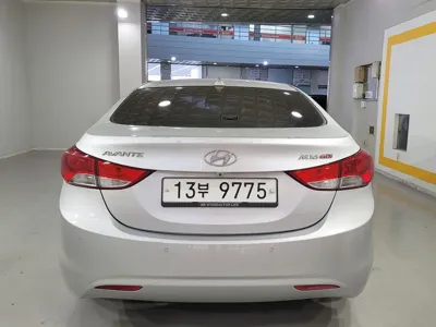 Hyundai Avante 2012, 123538 км, за 2667.19 USD