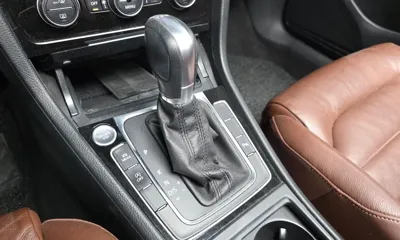 Volkswagen Golf 2015, 127238 км, за 6411.96 USD - фото 9
