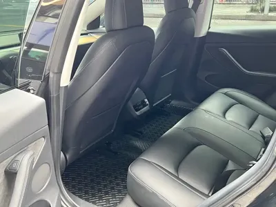 Tesla Model 3 2023, 69000 км, за 20423.38 USD - фото 9