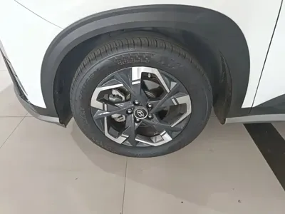 Hyundai ix35 2024, 20800 км, за 11520.79 USD - фото 23