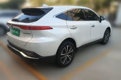 Toyota Harrier 2022, 28100 км, за 17982 USD - фото 6