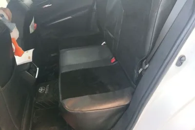 Toyota Harrier 2022, 28100 км, за 17982 USD - фото 17