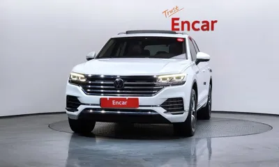 Volkswagen Touareg 2023, 40359 км, за 38652.13 USD