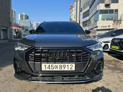 Audi Q3 2025, 12035 км, за 28410.96 USD