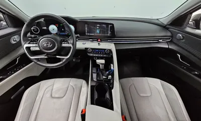 Hyundai Avante 2023, 7092 км, за 18175.91 USD - фото 7
