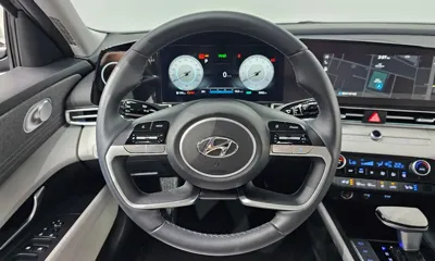 Hyundai Avante 2023, 7092 км, за 18175.91 USD - фото 15