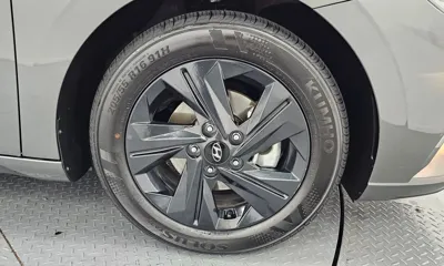 Hyundai Avante 2023, 7092 км, за 18175.91 USD - фото 21