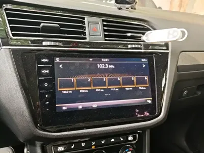 Volkswagen Tiguan L 2020, 108900 км, за 12435.71 USD - фото 13