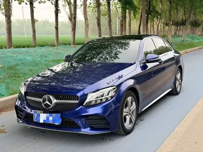 Mercedes-Benz C-Class 2020, 130000 км, за 17480.53 USD