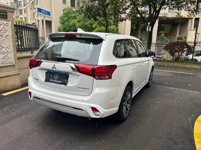 Mitsubishi Outlander 2023, 15000 км, за 8946.27 USD - фото 6
