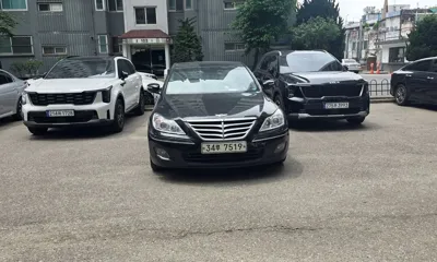 Hyundai Genesis 2008, 124817 км, за 2034.92 USD