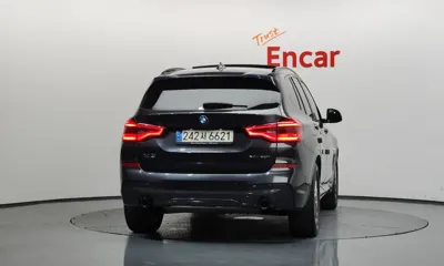BMW X3 2021, 48739 км, за 27241.7 USD