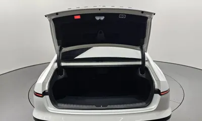 Hyundai Grandeur 2025, 11820 км, за 26644.97 USD - фото 28