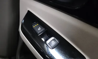 Kia Canival 2023, 49749 км, за 15951.16 USD - фото 28
