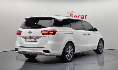 Kia Canival 2019, 131257 км, за 10158.23 USD