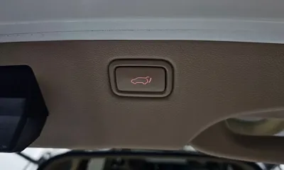 Kia Canival 2019, 131257 км, за 10158.23 USD - фото 20
