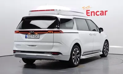 Kia Canival 2023, 49443 км, за 26697.91 USD