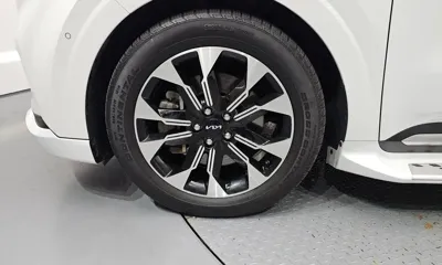 Kia Canival 2023, 49443 км, за 26697.91 USD
