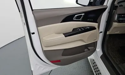 Kia Canival 2023, 49443 км, за 26671.89 USD - фото 24