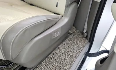 Kia Canival 2023, 49443 км, за 26671.89 USD - фото 32