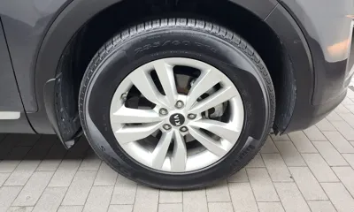 Kia Sorento 2016, 171476 км, за 6092.71 USD