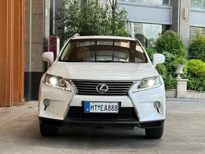 Lexus RX Classic 2013, 70000 км, за 14704.79 USD