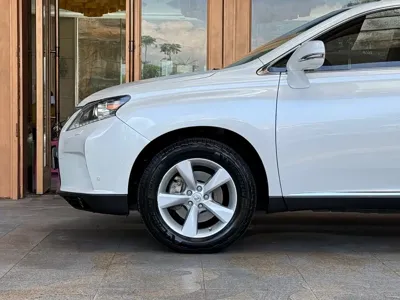 Lexus RX Classic 2013, 70000 км, за 14704.79 USD