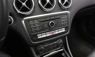 Mercedes-Benz A-Class 2017, 75694 км, за 6498.66 USD - фото 17