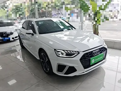 Audi A4L 2022, 30000 км, за 20932.72 USD